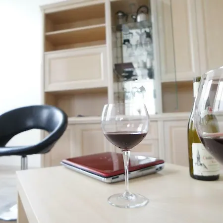 Le Corton De Beaune, Classe 3 Etoiles Apartman